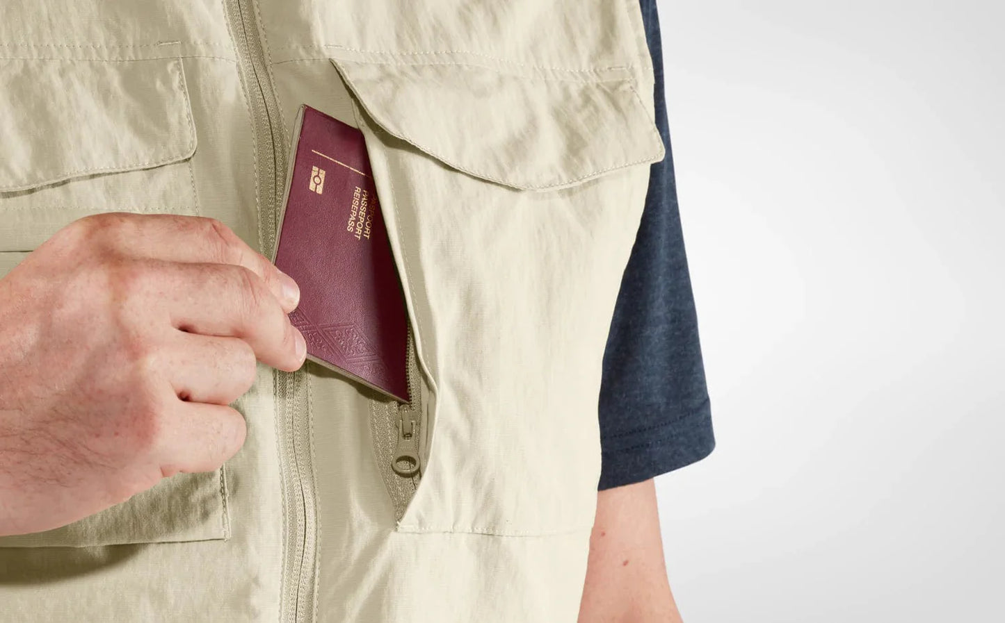 Travellers MT Vest M