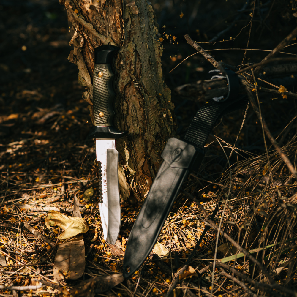 Military Knife - Green Handle