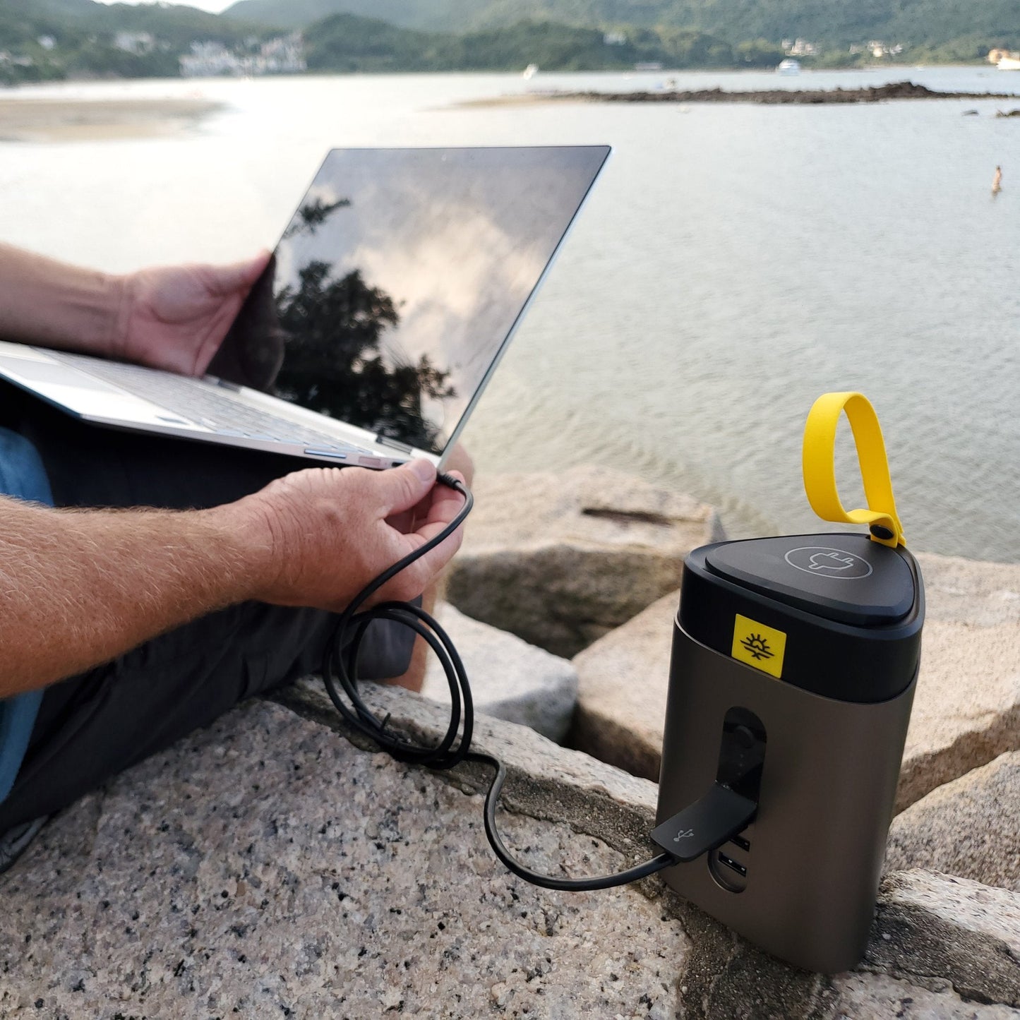 Condor 100 Portable Charger