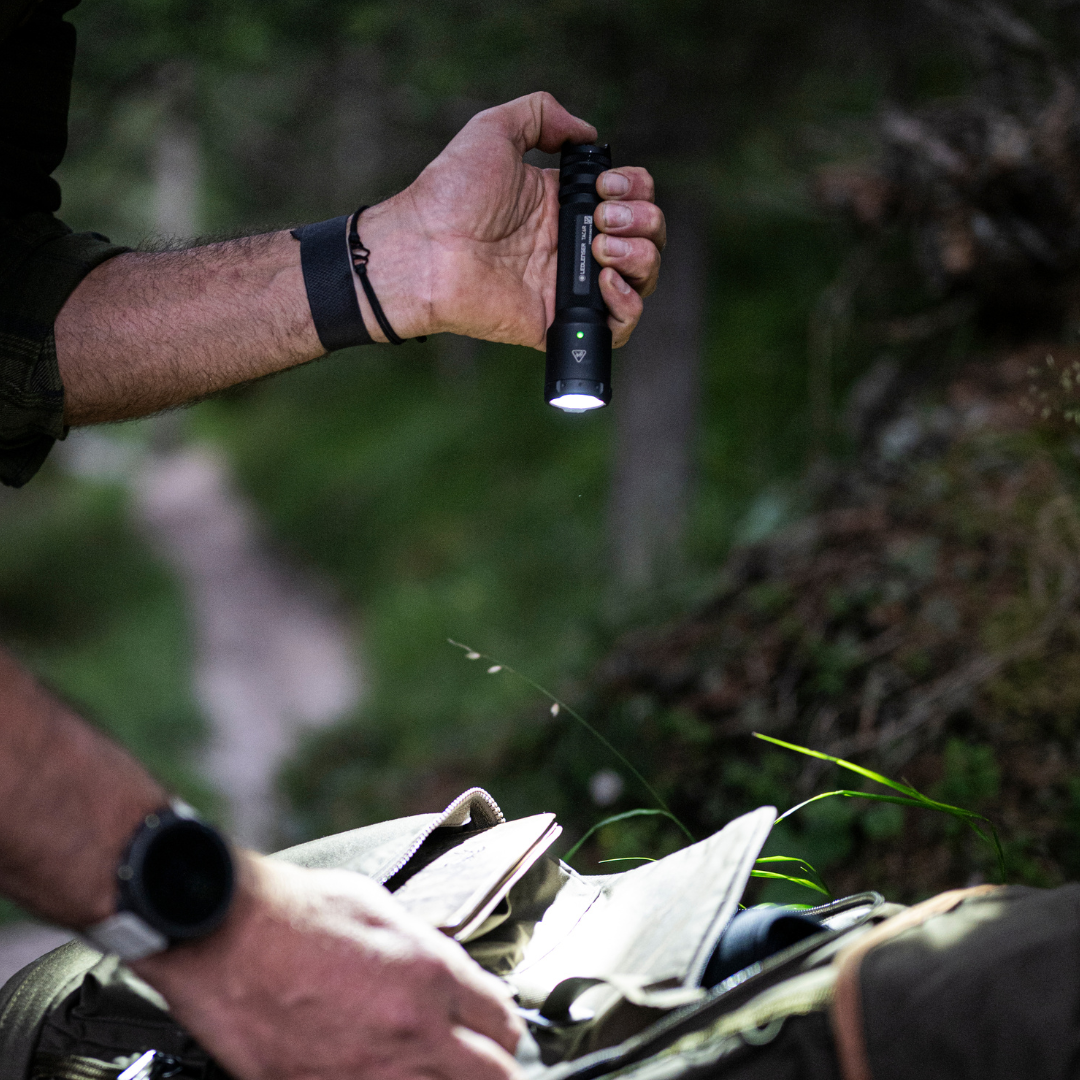 TAC6R Tactical Rechargeable Torch