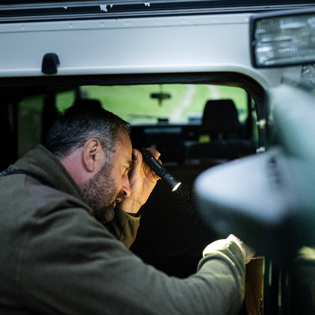 TAC6R Tactical Rechargeable Torch